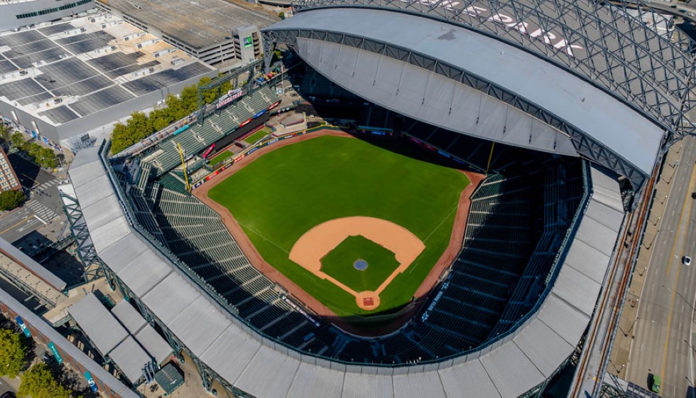 Jeff Hoffman Signs Three-Year Contract with Toronto Blue Jays
